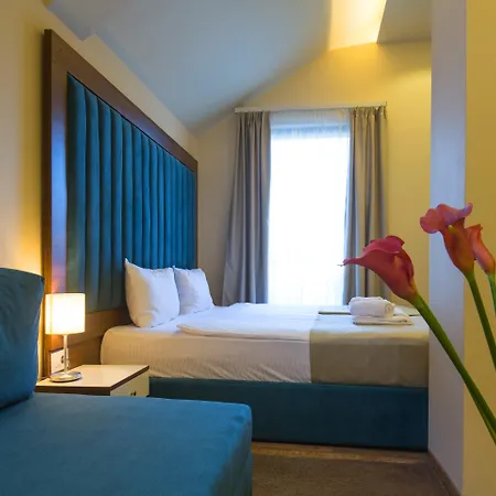 Marquise Garni 4* Belgrade