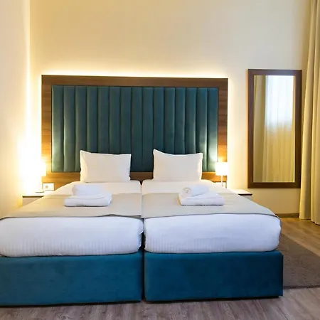 Marquise Garni 4* Belgrade